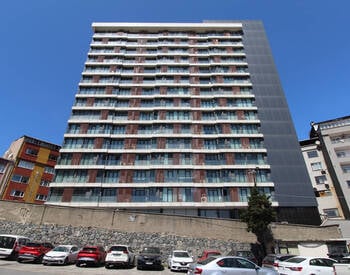 2-bedroom Flat Close to Metro and Metrobus in Kağıthane 1