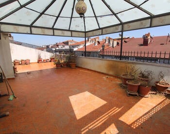 Stylish Apartments with Balcony and City Views in Eyupsultan 3