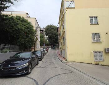 Spacious 3-bedroom Flat Near the Bosphorus 2