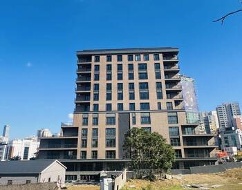 Propriétés Commerciales Sur La Rue Principale À Ataşehir 1