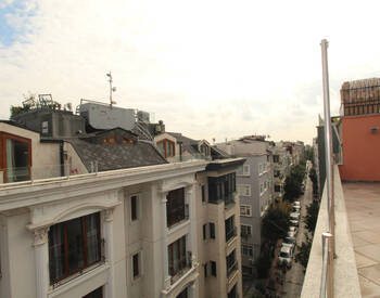 İstanbul Beyoğlu'nda Denize Yakın 4 Odalı Dubleks Daire 1