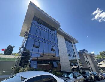 Business Center Near Metro Station in İstanbul üsküdar 1