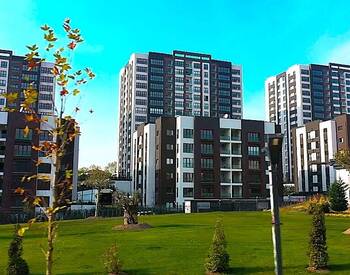 Istanbul Homes ® تقدم شققاً للبيع في بيليكدوزو. الشقق الواسعة بالقرب من المرسى تقع في مجمع مع مسبح، وأمن، وكراج للسيارات.