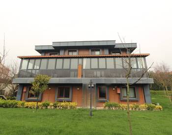 ویلای بزرگ با استخر نزدیک مارینا در بویوکچکمجه استانبول 2