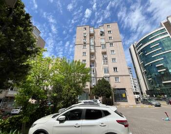 Apartment in a Complex Close to the Metro in Istanbul Maltepe 2