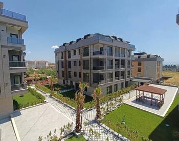 Appartements Avec Piscine Communautaire Et Parking À Istanbul 1