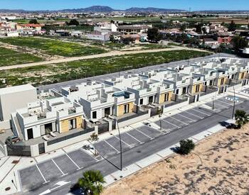 Stijlvolle En Ruime Huizen Met Modern Design In Roldan 3