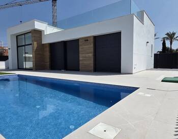Bungalow Style Villas with Pools in Condado De Alhama 2