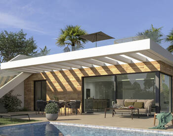 3-bedroom Detached Houses Near a Golf Course in Los Alcázares 1