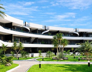 Los Alcázares'te Golf Sahasına Yakın Havuzlu Sitede Daireler 1