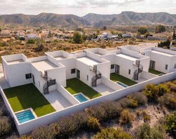 Beautiful Townhouses with Private Pools in Alhama De Murcia 1
