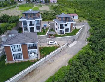 Luxueuses Maisons Vue Mer Avec Jardins À Ortahisar, Trabzon 1