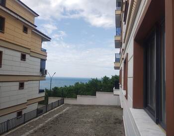 Voll Möblierte Wohnung In Einem Komplex Nahe Des Meeres In Trabzon 1