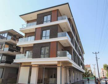 New Flats in a Modern Project Close to the Beach in Yalova 1
