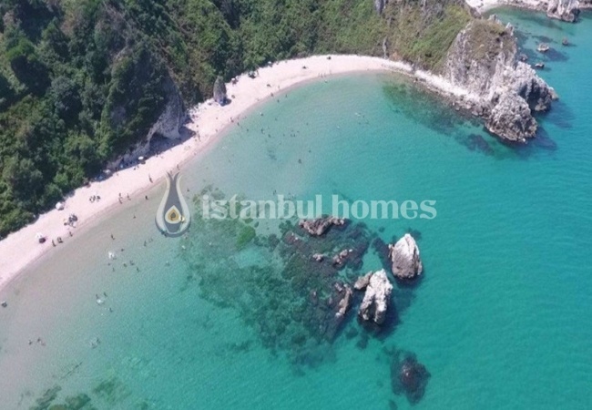 位于伊斯坦布尔 Sile 低层建筑群的自然景观公寓 10