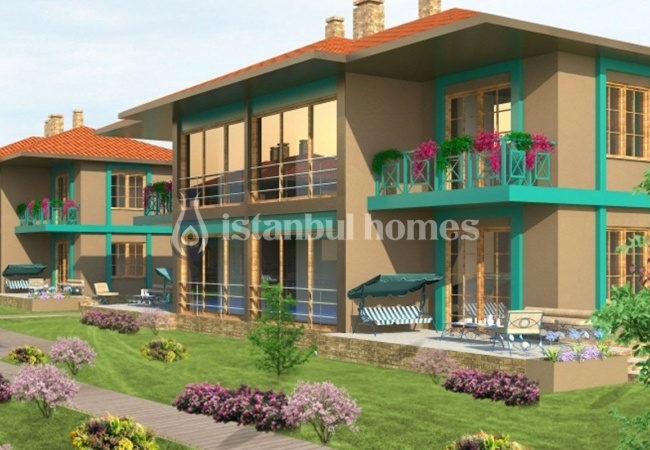 位于伊斯坦布尔 Sile 低层建筑群的自然景观公寓 5