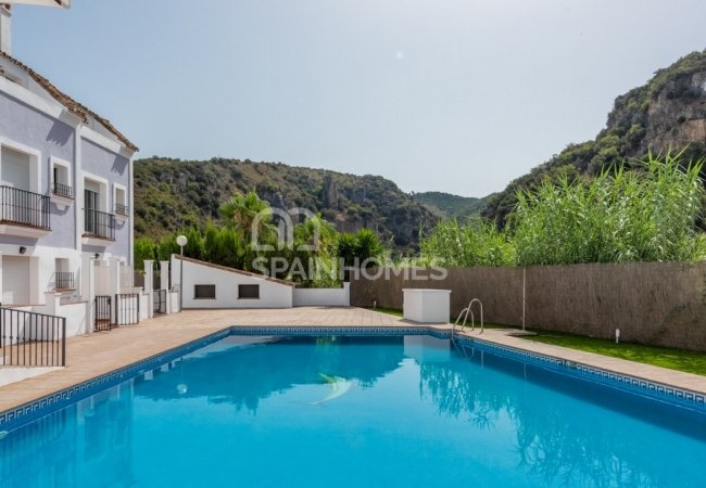 Benahavís'te Doğa İle İç İçe Taşınmaya Hazır Konforlu Evler 4