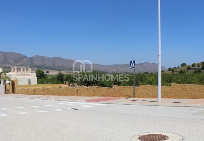 Lands in Hondon De Las Nieves, Costa Blanca 40 Km to the Sea 9