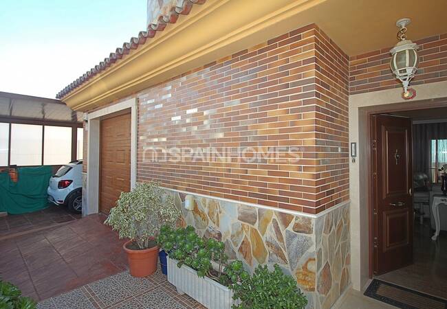 Benalmadena'da Avantajlı ve Yüksek Konumda Müstakil Villa 4