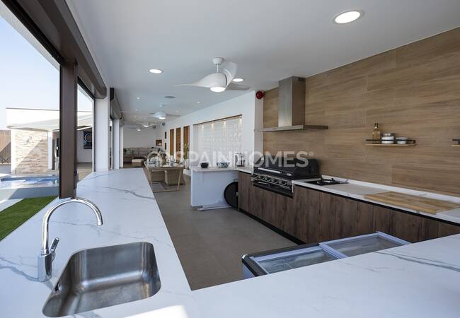 Stylish House with Luxurious and Spacious Design in Albacete 19