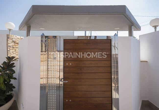 Stylish House with Luxurious and Spacious Design in Albacete 4
