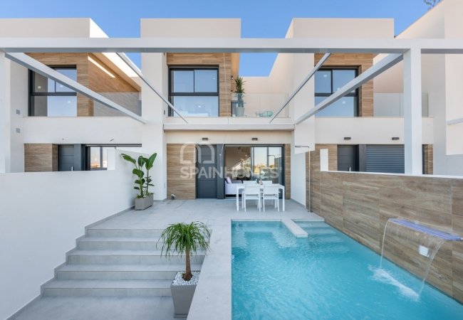 Family-friendly Townhouses in Rojales, Alicante 5