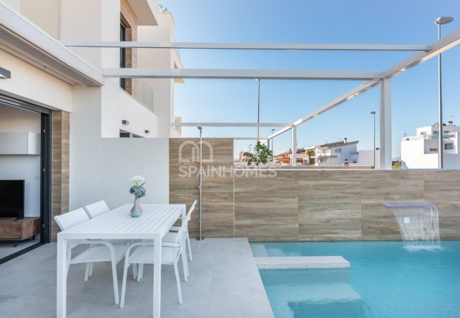 Family-friendly Townhouses in Rojales, Alicante 7