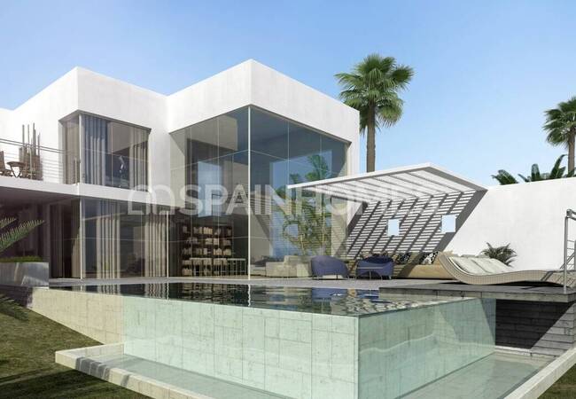 Benalmádena Villa Plot for Sale Within Private Gated Community 2