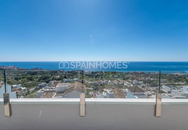 Benalmádena'da Modern Tasarımlı Aydınlık ve Geniş Daireler 7