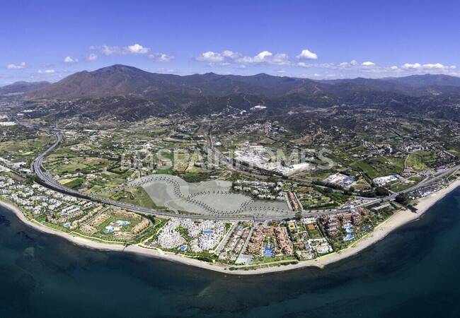 Sea and Mountain View Apartments Close to the Beach in Estepona 4
