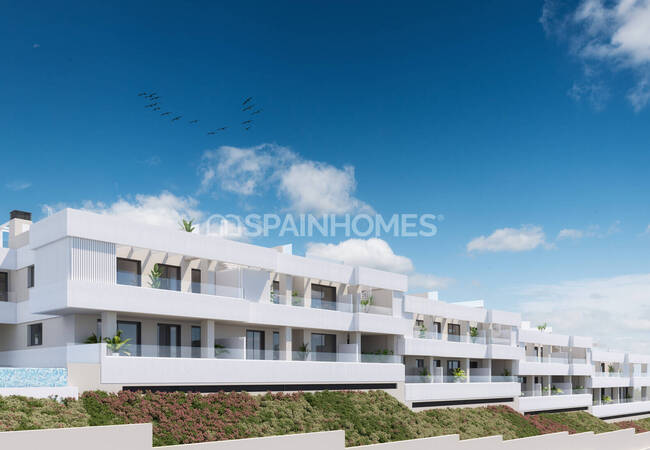 Benalmádena'da Uygun Fiyatlı Site İçinde Lüks Daireler 1