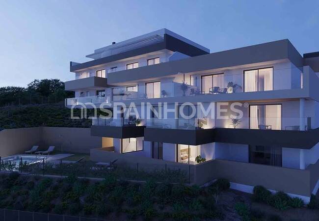 Estepona Apartments Within Walking Distance to Town Center 3