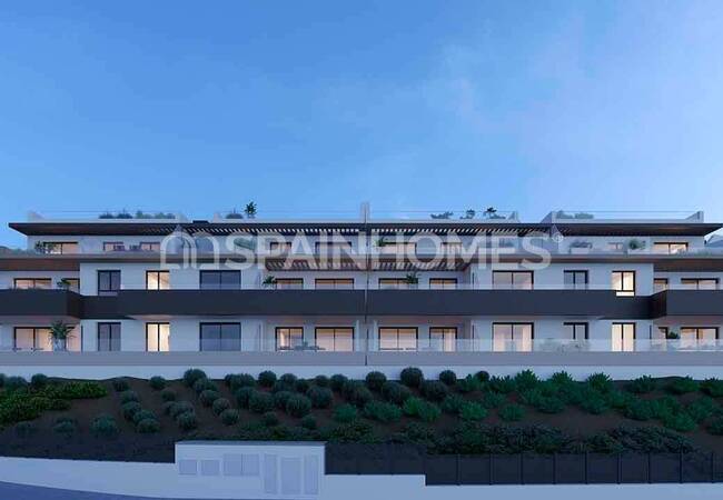 Estepona Apartments Within Walking Distance to Town Center 7