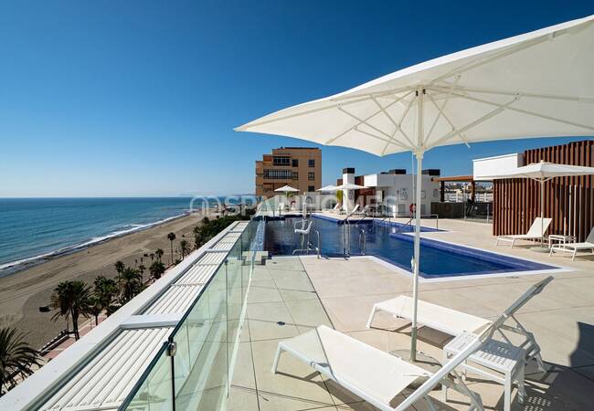 Estepona Málaga'da Denize Sıfır Konumda Lüks Daireler 8