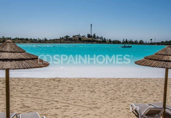 Casares'de Zengin Site Olanaklarına Sahip Lüks Daireler 12