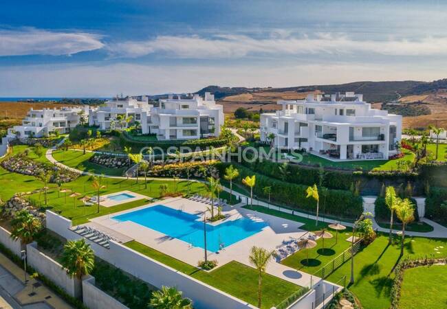 Casares'de Zengin Site Olanaklarına Sahip Lüks Daireler 3
