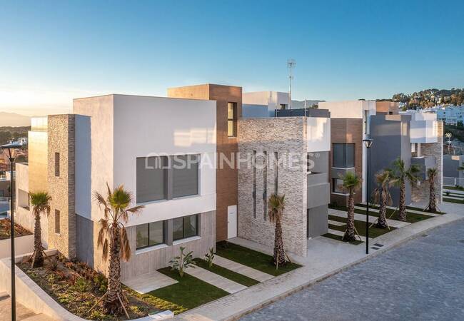 Hållbar Designade Lägenheter Nära Stranden I Stranden I Marbella