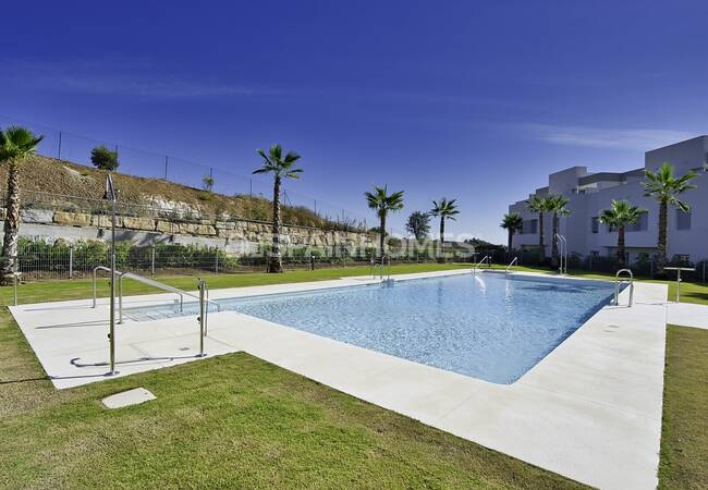 Mijas'ta Modern Tasarımlı Panoramik Manzaralı Daireler 3