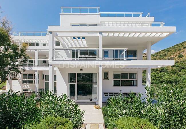 Benahavis'te Guadalmina Nehri Yanında Sıfır Daireler 13