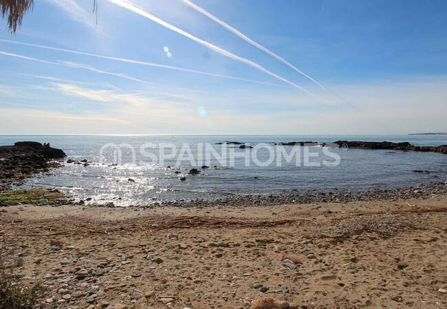 Benalmádena'da 2 Yatak Odalı Yatırımlık Çatı Katı Daire 7