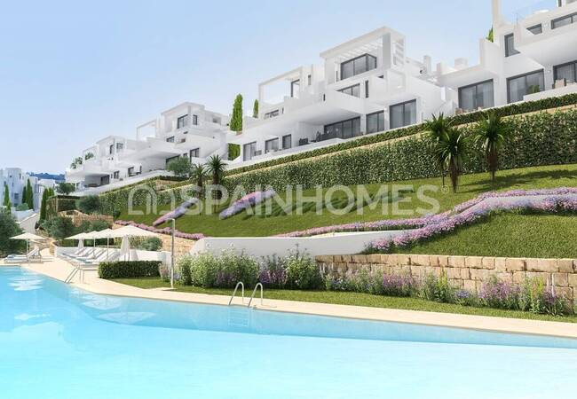 Mijas'ta Güvenlikli Site İçinde Avantajlı Konumlu Golf Daireleri 2