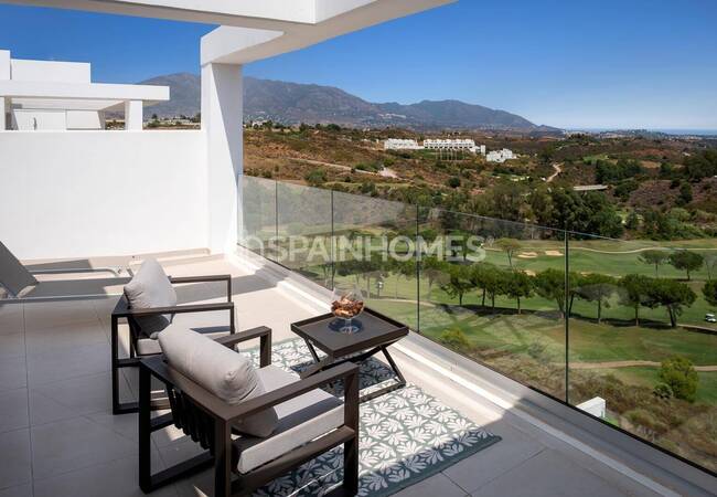 Mijas'ta Güvenlikli Site İçinde Avantajlı Konumlu Golf Daireleri 6