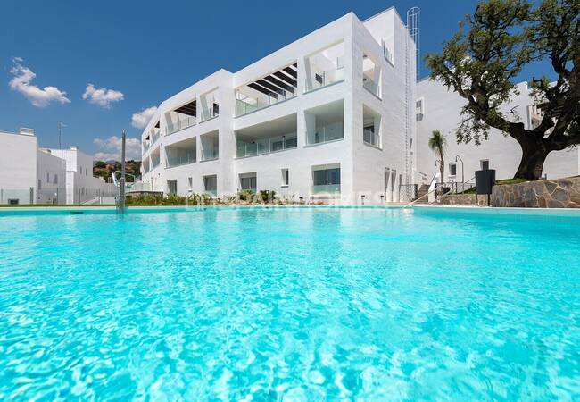 Top Quality Sea View Apartments Surrounded by Nature in Marbella 9