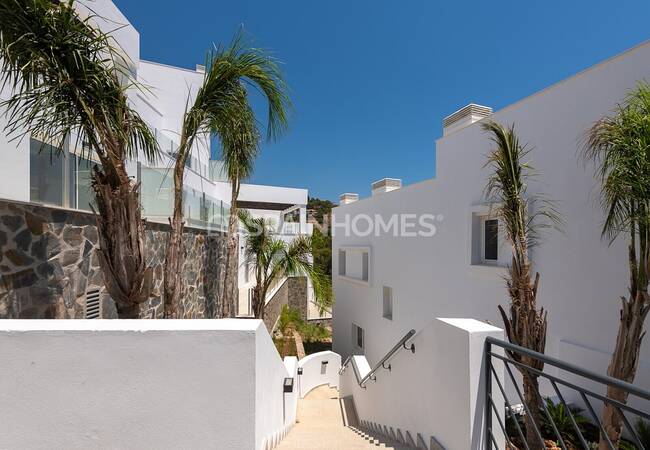Top Quality Sea View Apartments Surrounded by Nature in Marbella 12