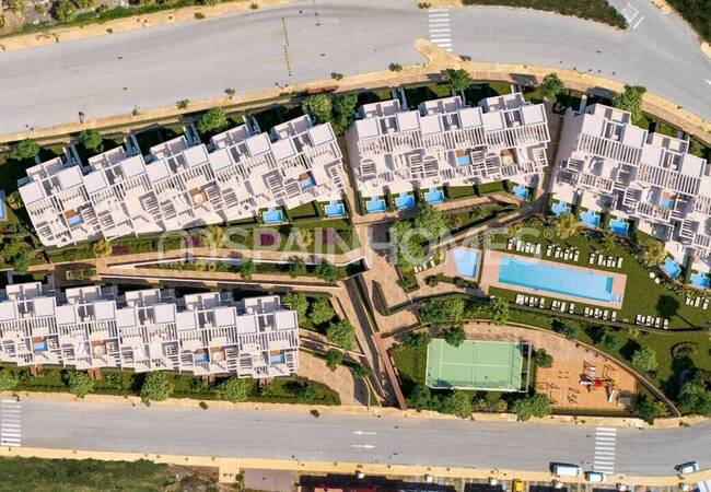 Sea View Townhouses in Fabulous Residential Development of Manilva 5