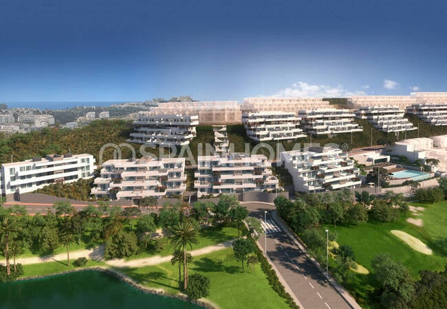 La Cala De Mijas'ta Golf Sahası Yanında Avantajlı Konumlu Daireler 2