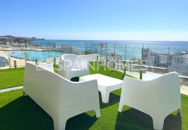 Apartments with Spacious Terraces and Sea View in Fuengirola 9