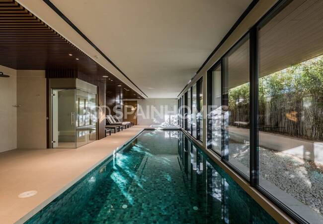 Unique Beachfront Project in Estepona with Luxury Apartment 6