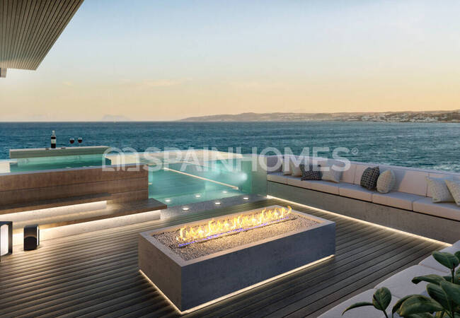 Unique Beachfront Project in Estepona with Luxury Apartment