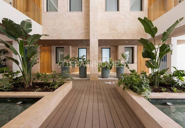 Unique Beachfront Project in Estepona with Luxury Apartment 10